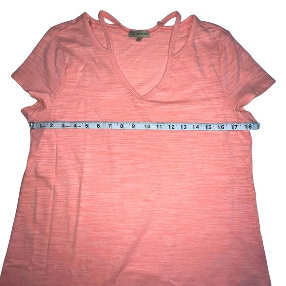 Democracy Shirt Womens XL Athletic Athleisure Workout Top Performance Loungewear - Picture 7 of 7